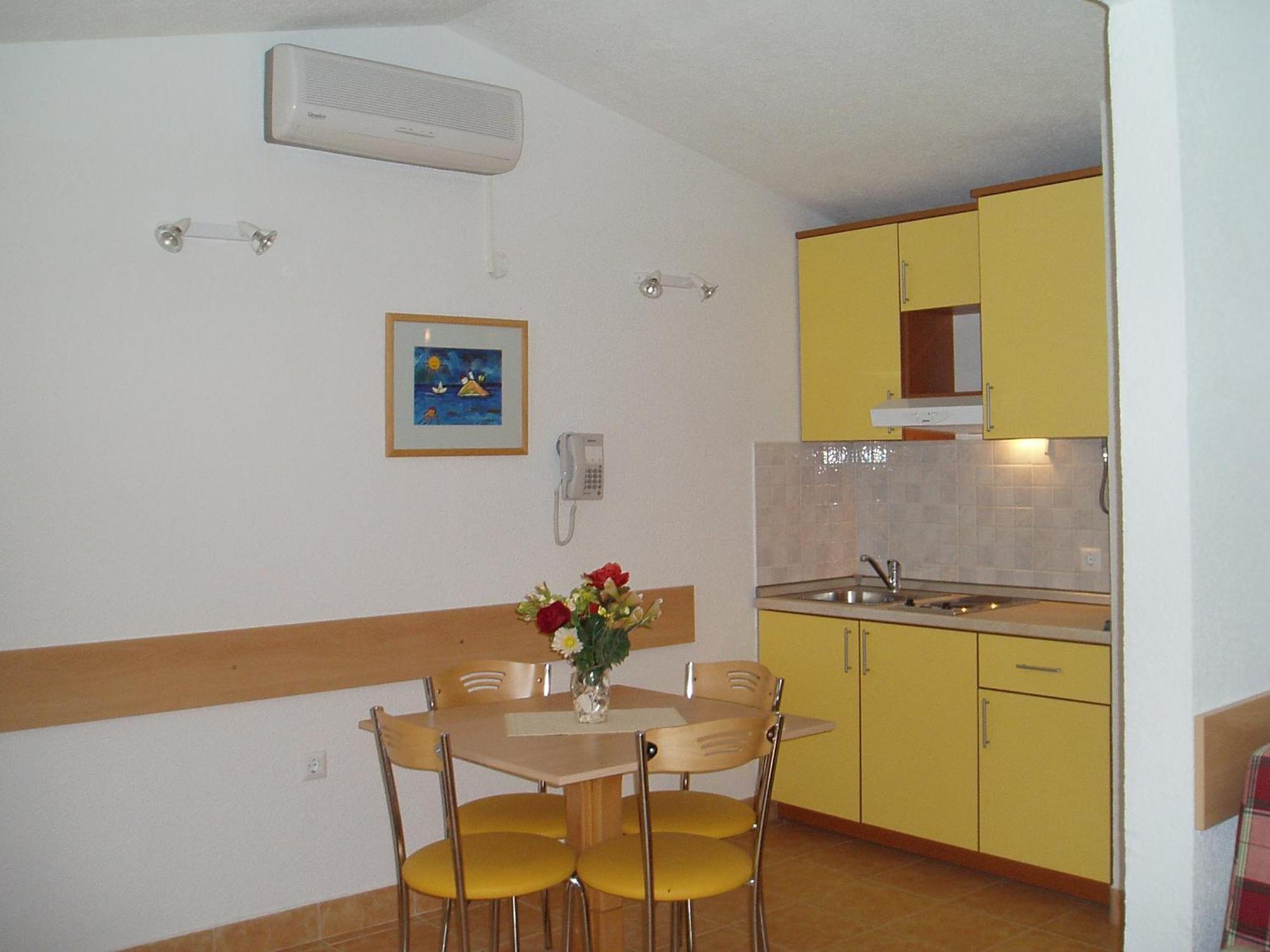 Apartment Bonaca Klek Buitenkant foto