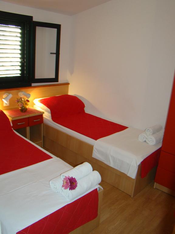 Apartment Bonaca Klek Buitenkant foto