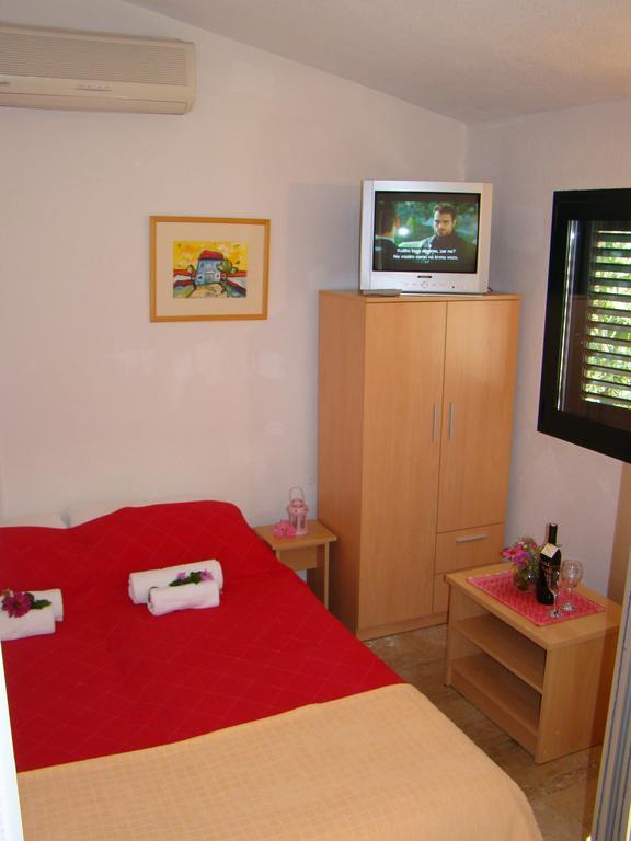 Apartment Bonaca Klek Buitenkant foto