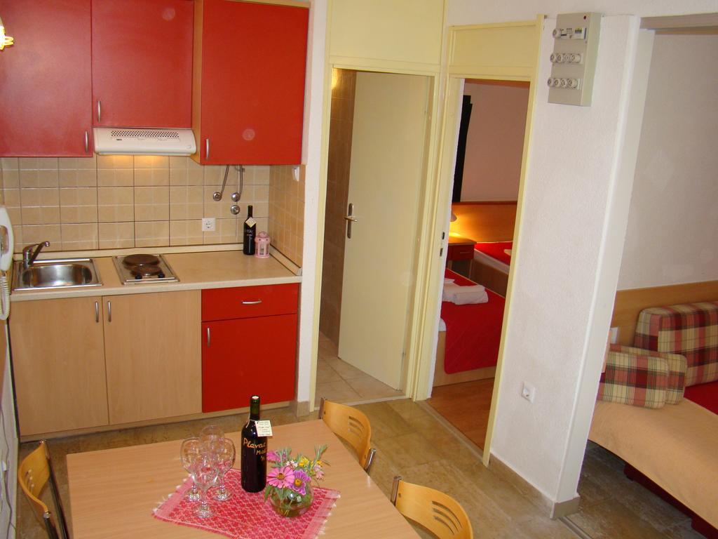 Apartment Bonaca Klek Buitenkant foto